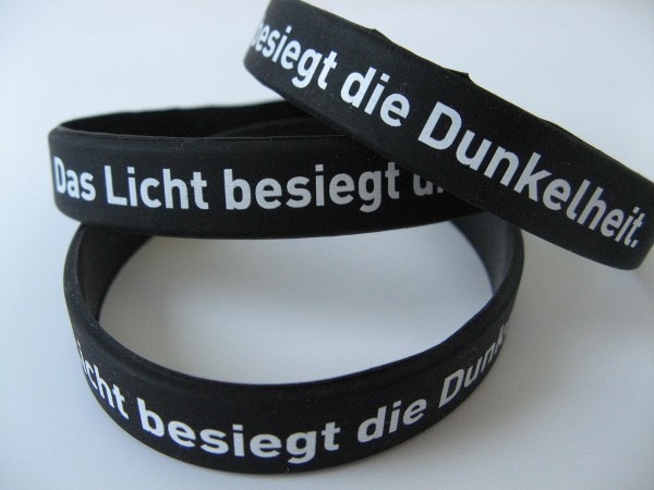 Trauerarmband: „Das Licht besiegt die Dunkelheit“ für Kinder